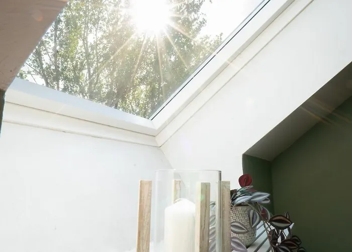 Harbor-view Loft - 2br Near Göteborg