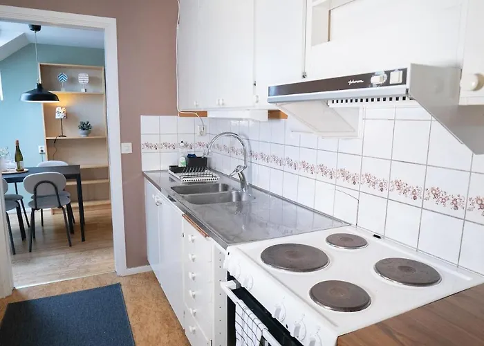 Harbor-view Loft - 2br Near Lägenhet Göteborg