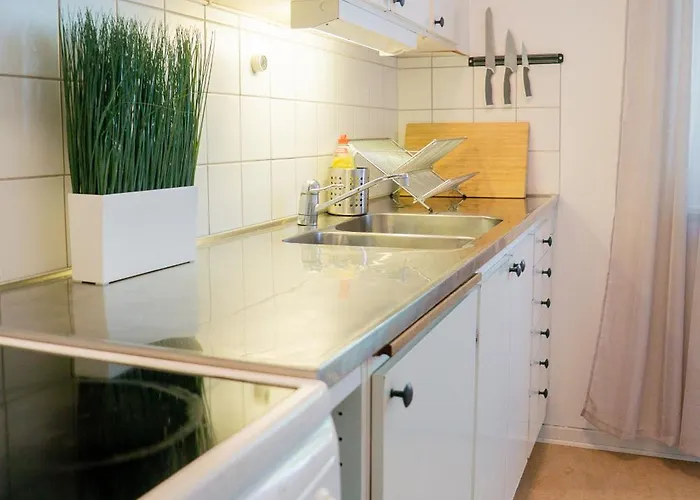 Apartamento Welcoming Near Cafes, & Tram Lines Gotemburgo