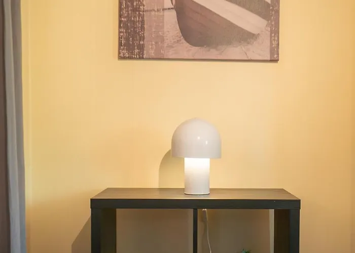 Harbor-view Loft - 2br Near *