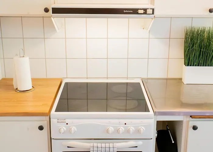 Welcoming Near Cafes, & Tram Lines Gotemburgo