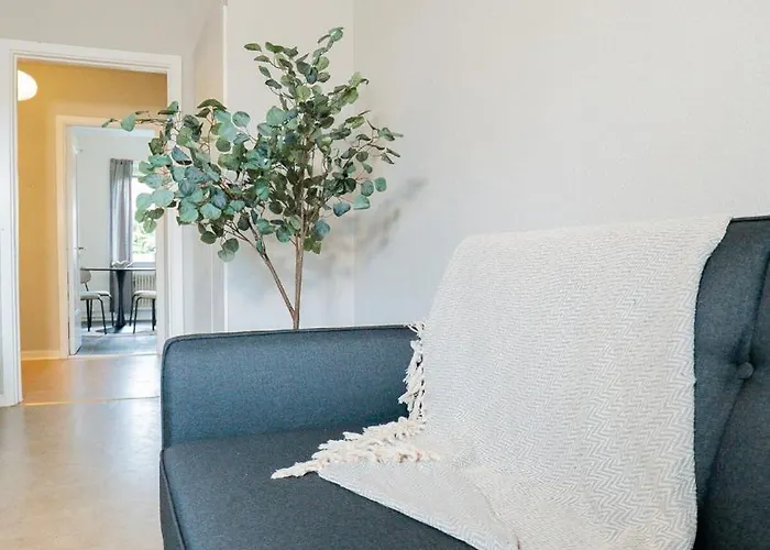 Διαμέρισμα Stylish, Close To Tram & Shops Γκέτεμποργκ