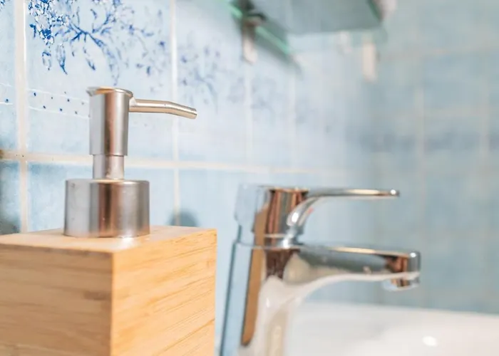 Harbor-view Loft - 2br Near Lägenhet *