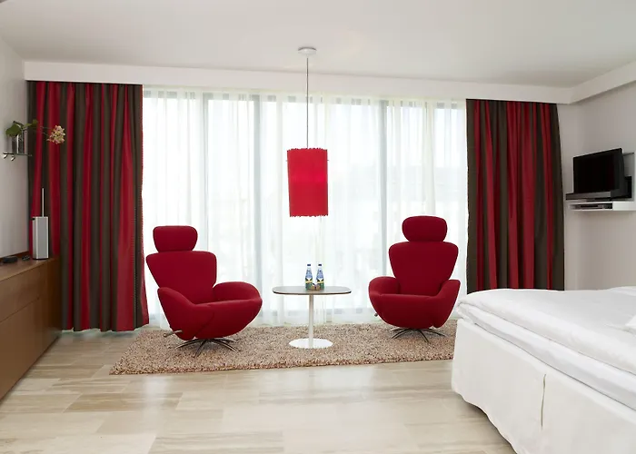 Отель Avalon 4*