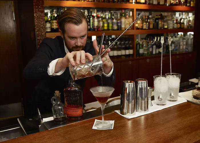 Отель Avalon 4*