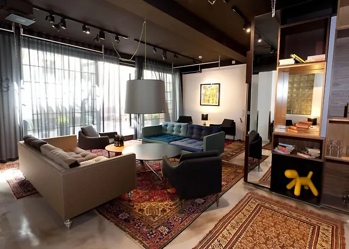 ホテル フローラ 4*