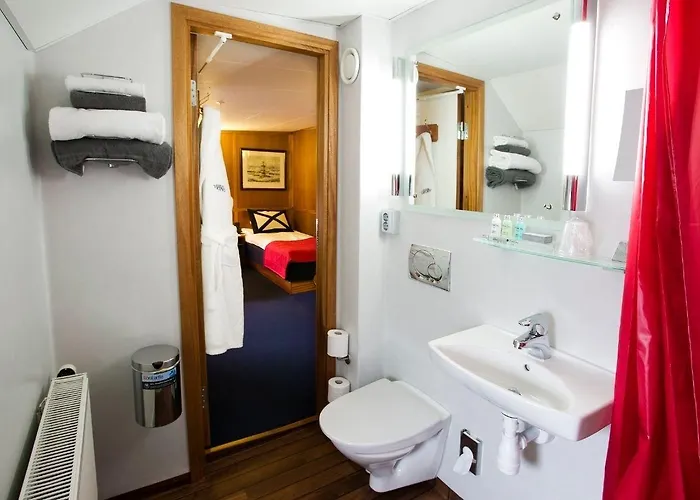 Barken Viking Bateau-hôtel 3*