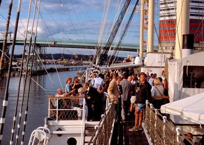 Barken Viking Ботель 3*