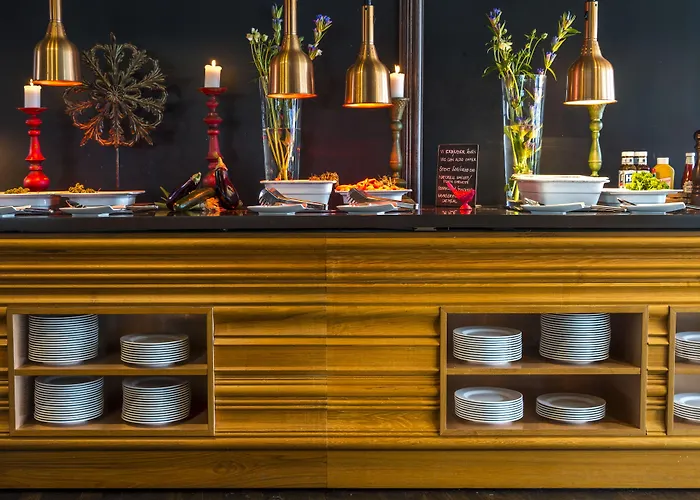 Отель Radisson Blu Riverside 4*