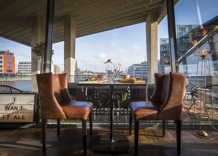 Radisson Blu Riverside 4*