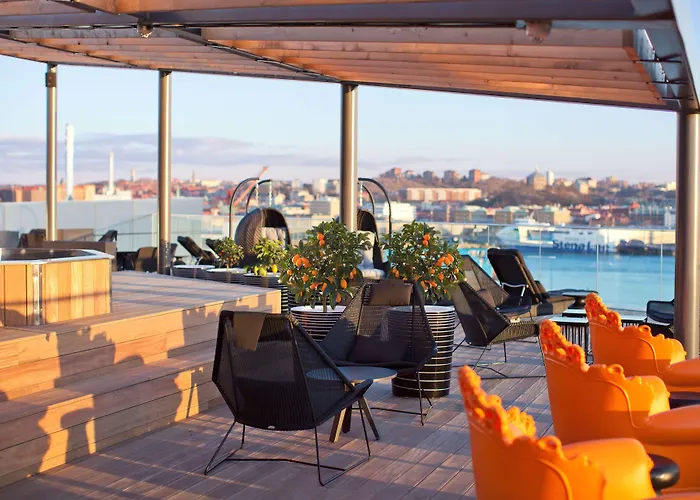 Radisson Blu Riverside Hotel 4*