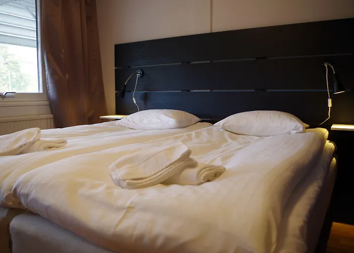 Spoton & Sportsbar Hostel *