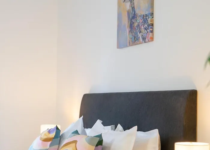 Rainbow In Haga & Linne - Prime Location *