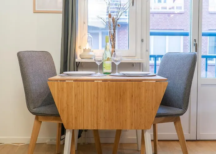 公寓 Rainbow In Haga & Linne - Prime Location