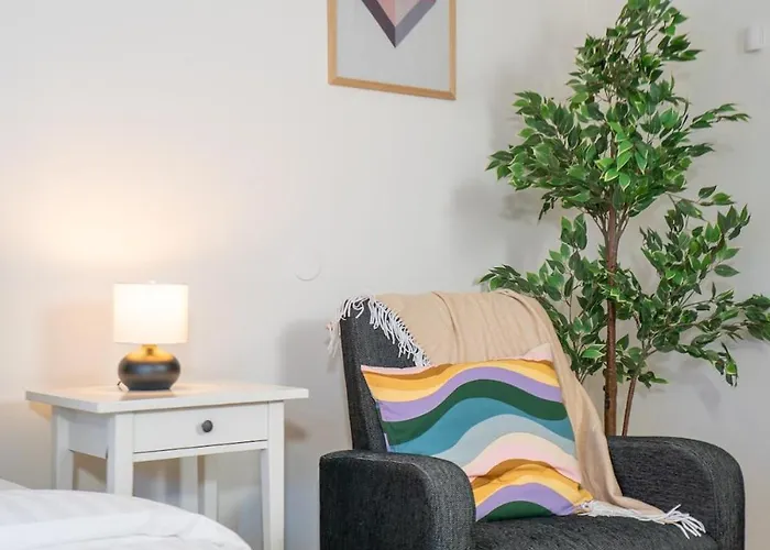 Rainbow In Haga & Linne - Prime Location *