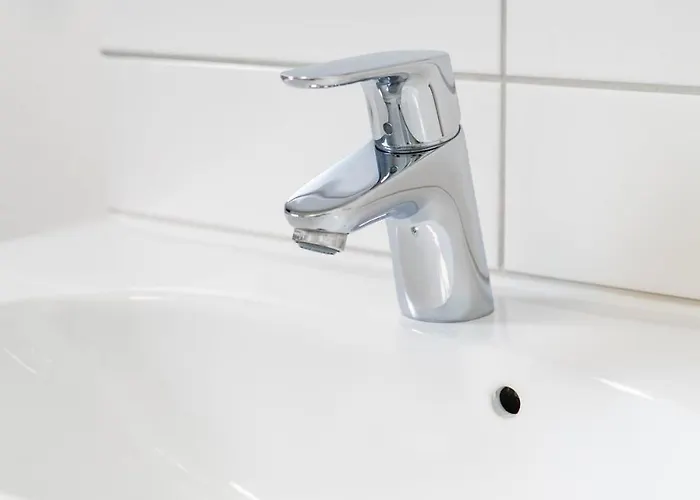 Earth-toned Studio, Near Haga & Jaerntorget 예테보리