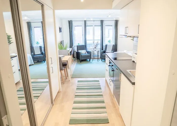 Calm Linne With Feel, Steps From Haga