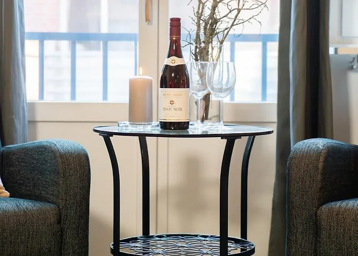 公寓 Calm Linne With Feel, Steps From Haga *