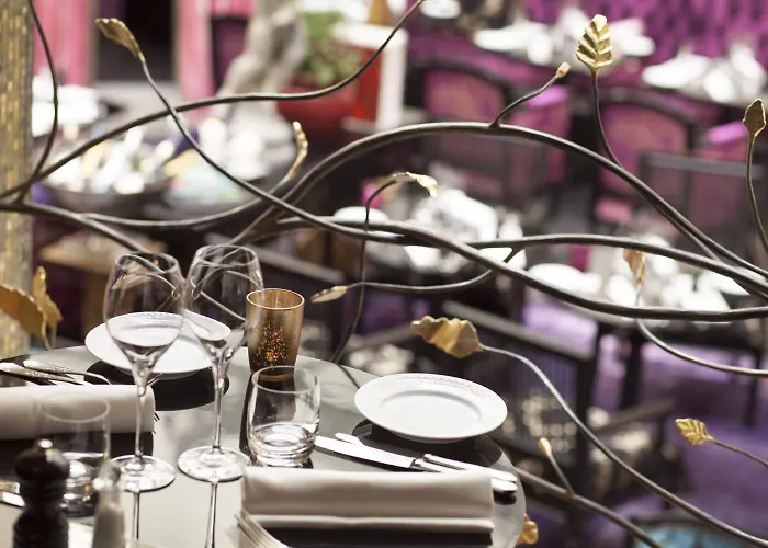 Dorsia & Restaurant 5*