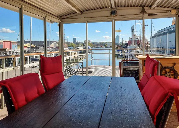 Ship In With Sauna 4* Gotemburgo