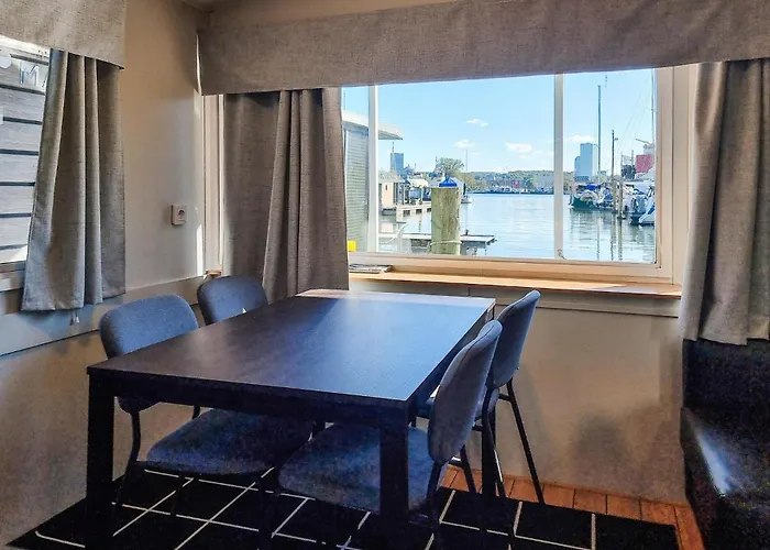 Hotel en barco Ship In With Sauna Gotemburgo