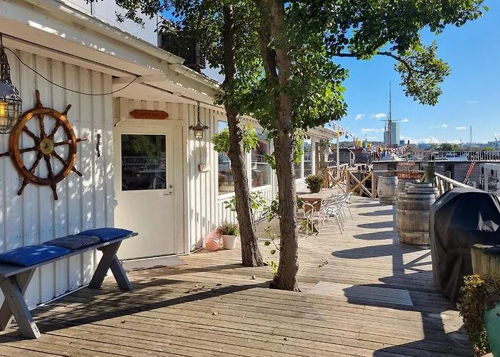 Hotel en barco Ship In With Sauna
