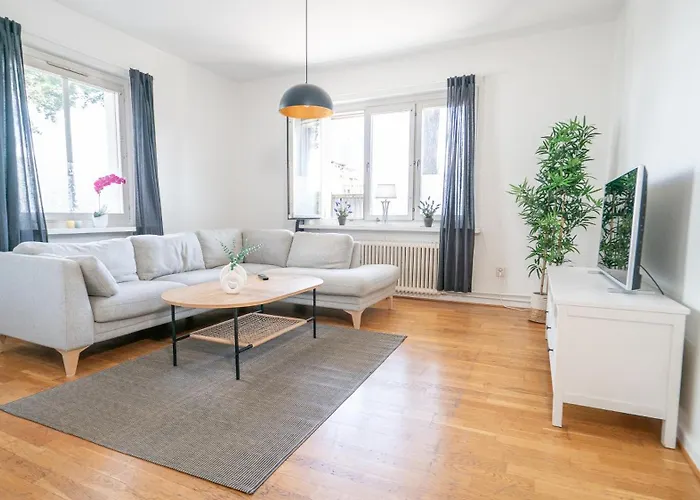 Chic 1br Center Sleeps 4 Braemaregarden * Γκέτεμποργκ