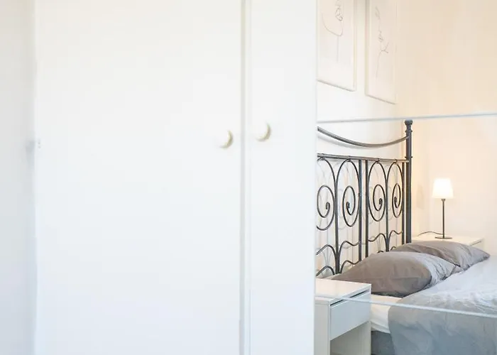 Chic 1br Center Sleeps 4 Braemaregarden Apartamento Gotemburgo