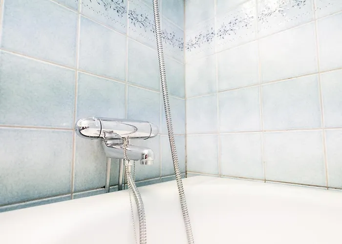 Chic 1br Center Sleeps 4 Braemaregarden Gotemburgo