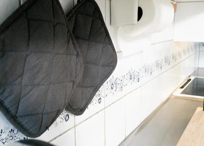 Chic 1br Center Sleeps 4 Braemaregarden 公寓 *