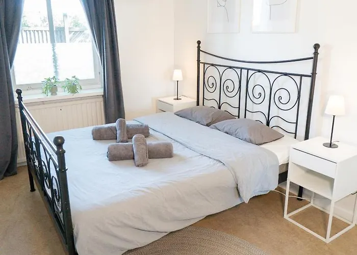 Chic 1br Center Sleeps 4 Braemaregarden