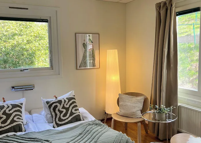 호텔 Ewa & Maude 2*