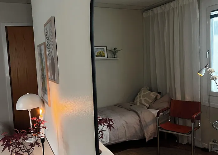 Ewa & Maude Hotel 2*