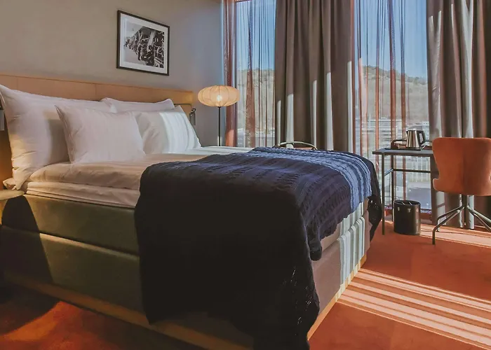 Quality The Weaver Hotel