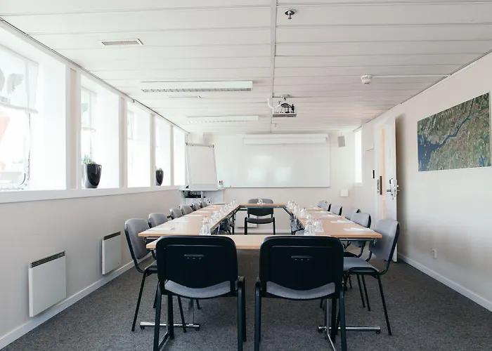 ホテル Good Morning+ 3*