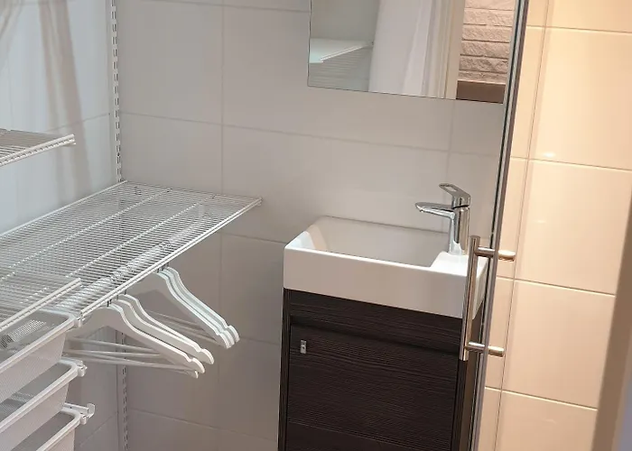 Tg Oasis Oergryte & *