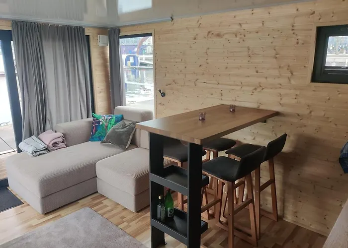 Tekne Floating Downtown Göteborg