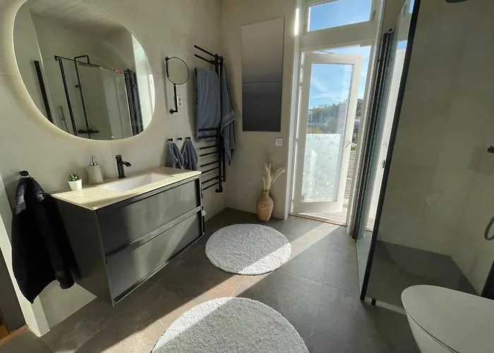 Seaside House In Sandvik With Pool *