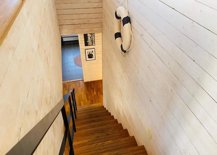 Ferienhaus Seaside House In Sandvik With Pool