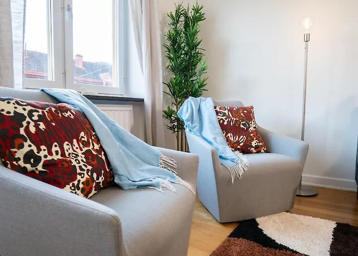 Large 2br - Scandinavian Design - Balcony