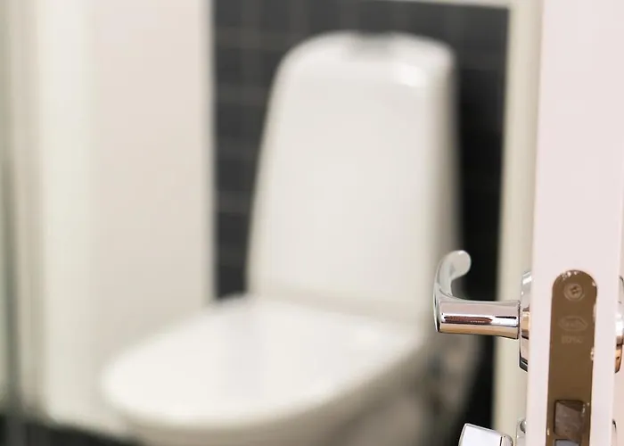 Warm Modern In The Heart Of Linne & Haga *