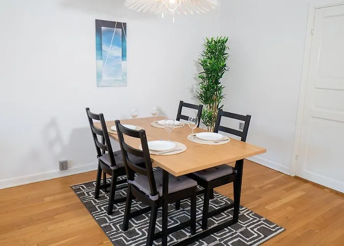 Large 2br - Scandinavian Design - Balcony Appartement