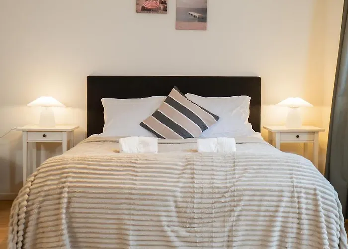 Warm Modern In The Heart Of Linne & Haga * 哥德堡