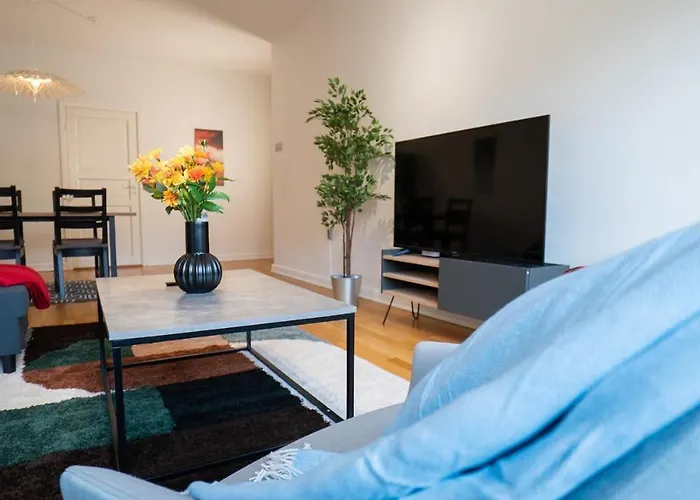 Large 2br - Scandinavian Design - Balcony Appartement *