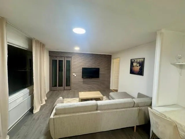 Med 3 Sovrum Villa *