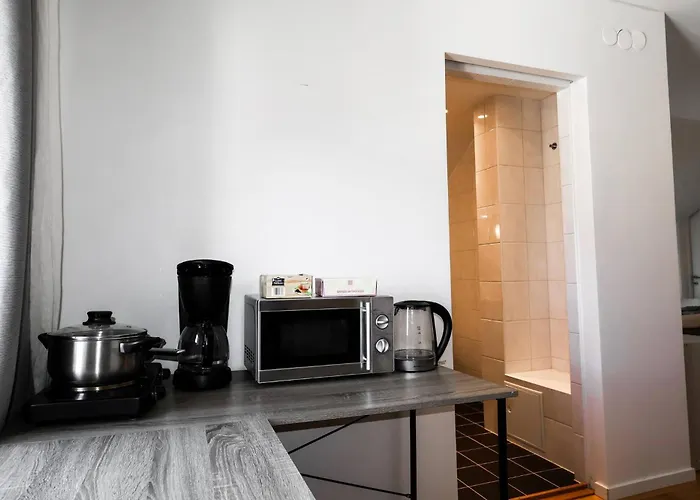 Family & Worker In *