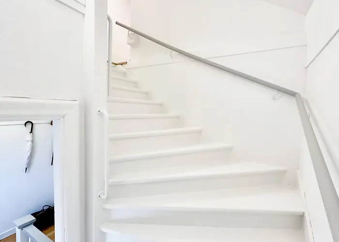 Дом отдыха Family & Worker In *