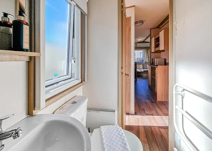 2 Bedroom Lovely In Goeteborgs Göteborg