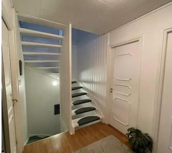 Cozy For Big Travel Group Close To Volvo Vila Göteborg