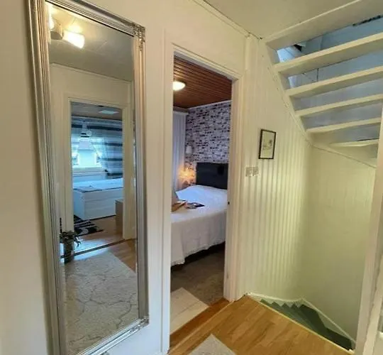 Cozy For Big Travel Group Close To Volvo Vila